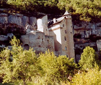 Le château de Larroque-Toirac